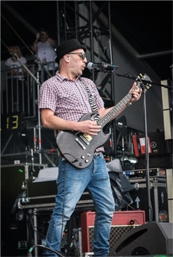 (c) Axel Live Pictures