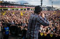 (c) Axel Live Pictures