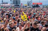 (c) Axel Live Pictures