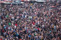 (c) Axel Live Pictures