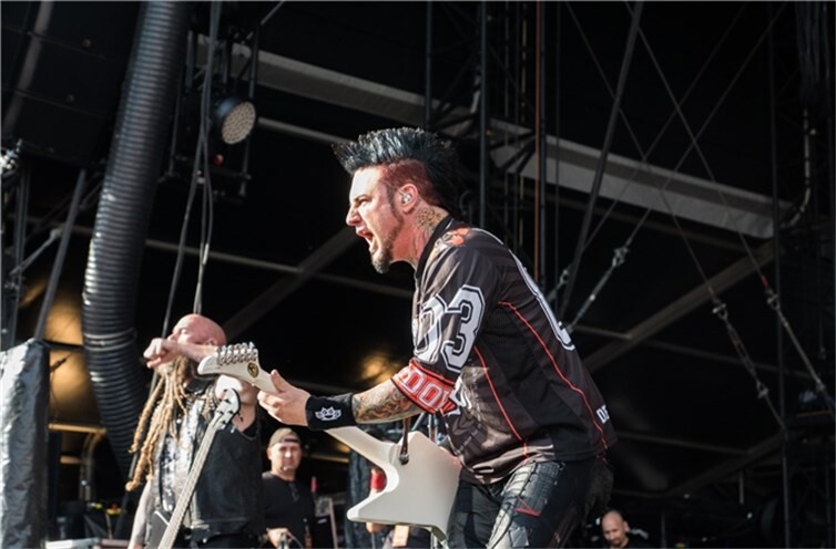 (c) Axel Live Pictures