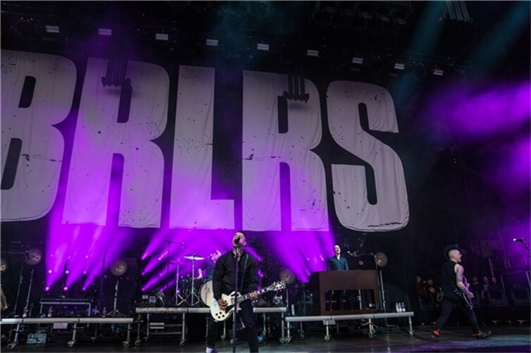 (c) Axel Live Pictures