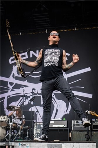 (c) Axel Live Pictures