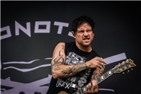 (c) Axel Live Pictures