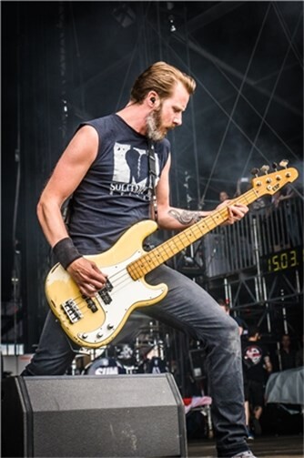 (c) Axel Live Pictures