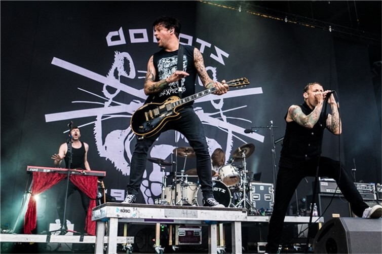 (c) Axel Live Pictures