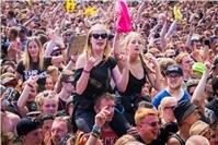 (c) Axel Live Pictures