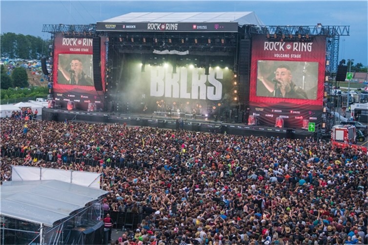 (c) Axel Live Pictures