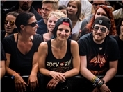 (c) Axel Live Pictures