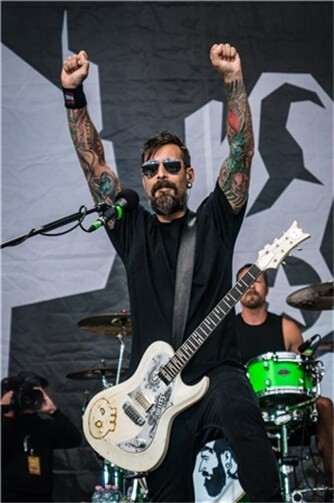 (c) Axel Live Pictures