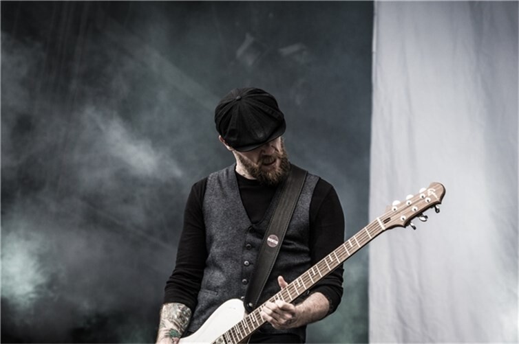 (c) Axel Live Pictures