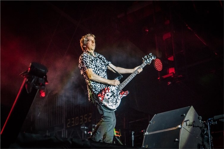 (c) Axel Live Pictures