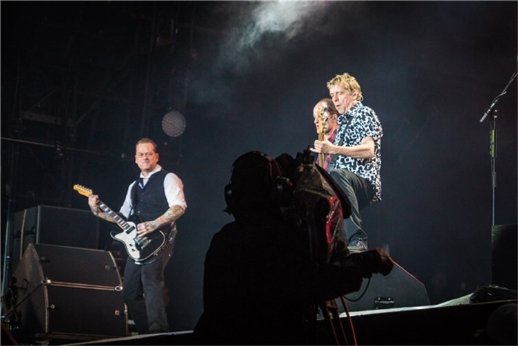 (c) Axel Live Pictures