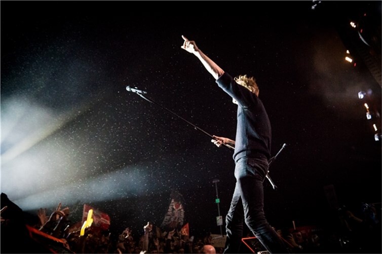 (c) Axel Live Pictures