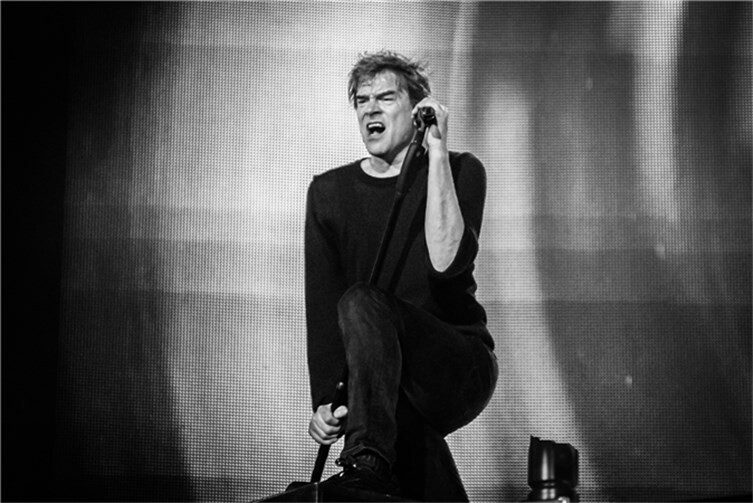 (c) Axel Live Pictures