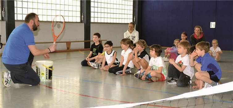 dann die Schlägerhaltung…