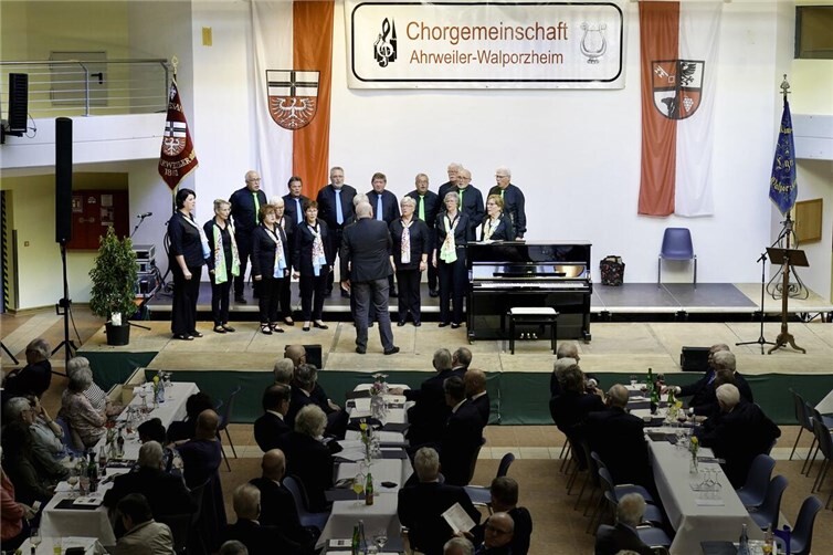 Jubiläumsfeier der Chorgemeinschaft Ahrweiler-Walporzheim mit Konzerten und Ehrungen
