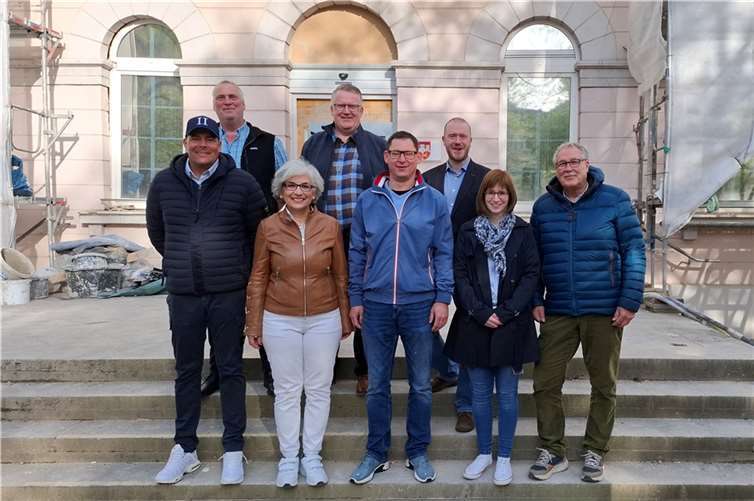 hinten v. l. Egmond Eich, Thomas Nuhn, Jan Doemen, vorne v. l. Michael Berndt, Rita Schäfer, Axel Blumenstein, Susanne Tempel, Wilfried Humpert  Foto: FBL