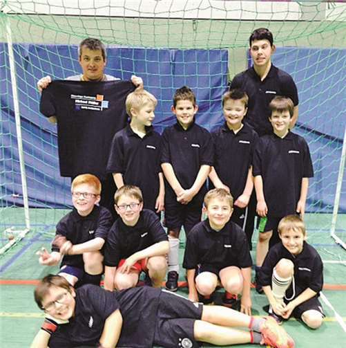 (hintern): Trainer Guido Schmitten, Cedric Thiesen, Lukas Scholz, Paul Schmitten, Co-Trainer Jonathan Jütte, Casimir Böhle, (Mitte): Laurien Thelen, Jonas Feldmann, Maximilian Müller, Timo Kraus, (liegend): Benedict Cläsgens, Es fehlen: Felix Stratmann, Simon Lethert. privt