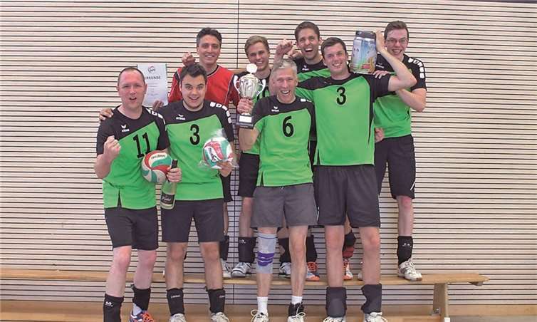 (h.v.l.) Alexander Hägele, Thomas Schiel, Benedikt Immekus, Dominik Blitsch; (v.v.l.) Helmut Stellmach, Dennis Paulig, Rainer Schnack, Sven Panz.privat