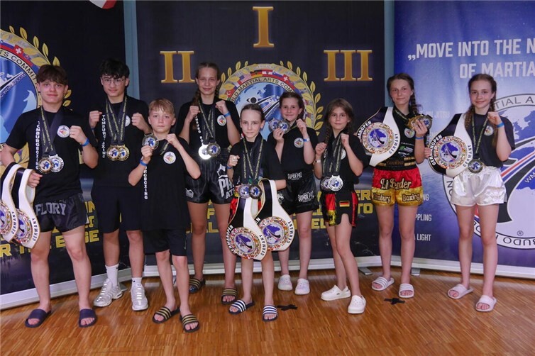 internationale Deutsche Meisterschaft der WMAC in Sinzheim.Hier das erfolgreiche Team und im Club Ranking auf Platz 7