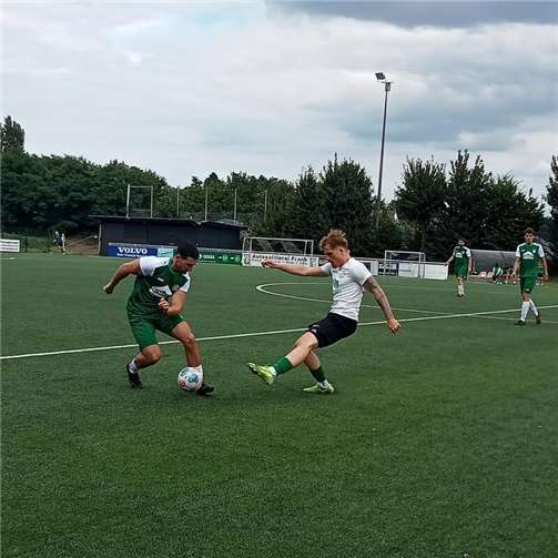 kein Durchkommen für Oberwinters Max Blohm (re.)  Foto: privat