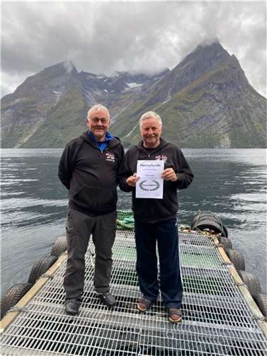 Fische aus dem norwegischen Fjord klaus und Dietmar
