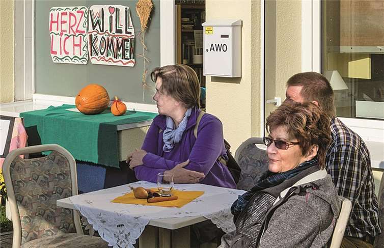 loszuwandern (Foto: links Frau Herrmann-Lersch, rechts Frau Miebach).