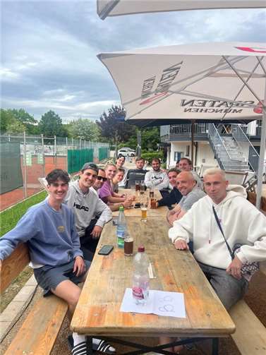 lubabende, Turniere, Sommerfeste und vieles mehr gehört zum Vereinsleben beim TC dazu.  Foto: privat