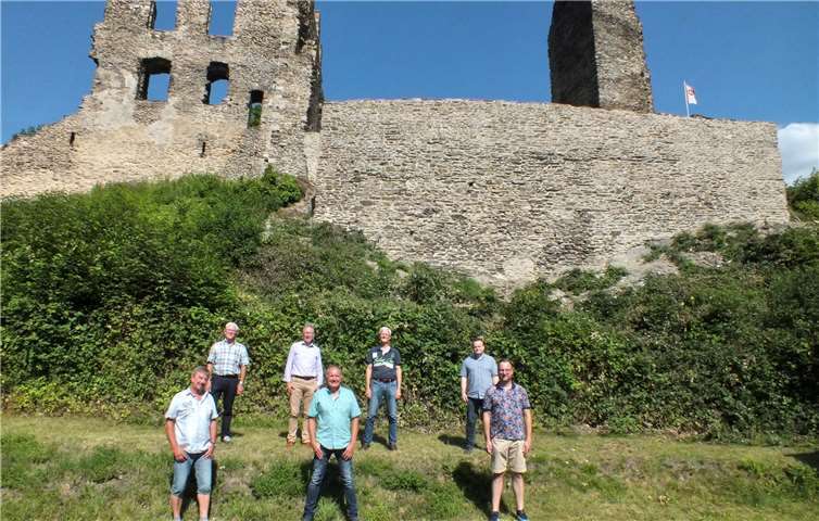 (obere Reihe) Kurt Kühn, Erwin Rüddel, Zatthias Herzog, Dr. Gunnar Grecksch, (untere Reihe) Fred Hermann, Winfried Weymer und Christoph Kurz. Foto: Reinhard Vanderfuhr / Büro Rüddel