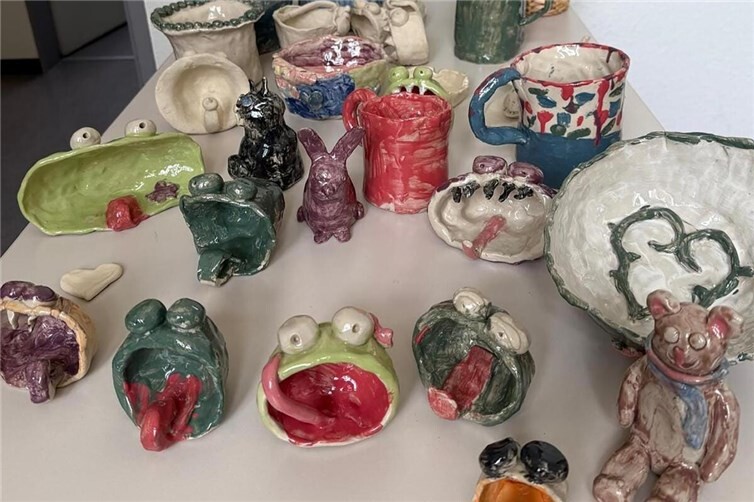 onworkshop: Bei einem gemeinsamen Töpferkurs entstanden tolle Kunstwerke.