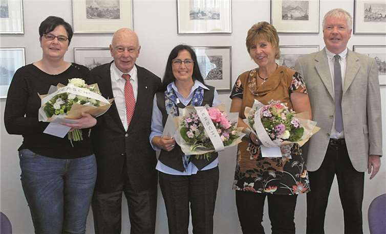 rau Claudia Roguljic, Herr Dipl.-Kfm. Günter Kill, Frau Ursula Wagner, Frau Christiane Schumacher, Herr Erich Schmitz (v.l.n.r.). privat