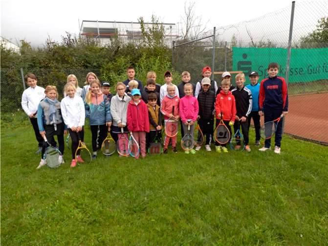 tarke Beteiligung: 25 Nachwuchsspieler kämpfen um Titel und Trophäen. Foto: Gerd Stoffel