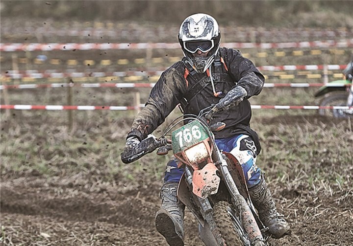 ...um die anspruchsvollen vier runden a 52 Kilometer in Angriff zu nehmen.