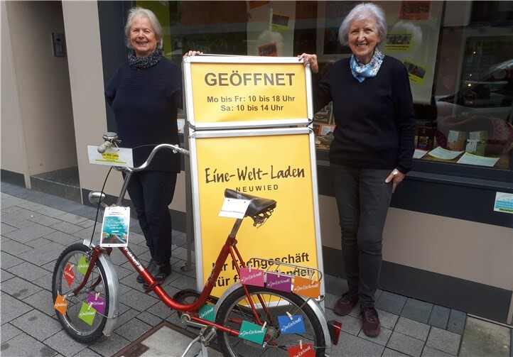 v. l. Birgit Wertgen, Uschi Linnig)