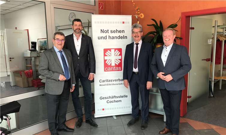 v. l. n. r. Helmut Probst, Vorsitzender der Caritas-Stiftung, Frank Zenzen, Caritasdirektor des Caritasverbandes Mosel-Eifel-Hunsrück e. V., Alfred Steimers, Caritasratsvorsitzender, Manfred Führ, Vorstandsvorsitzender.Foto: Caritas