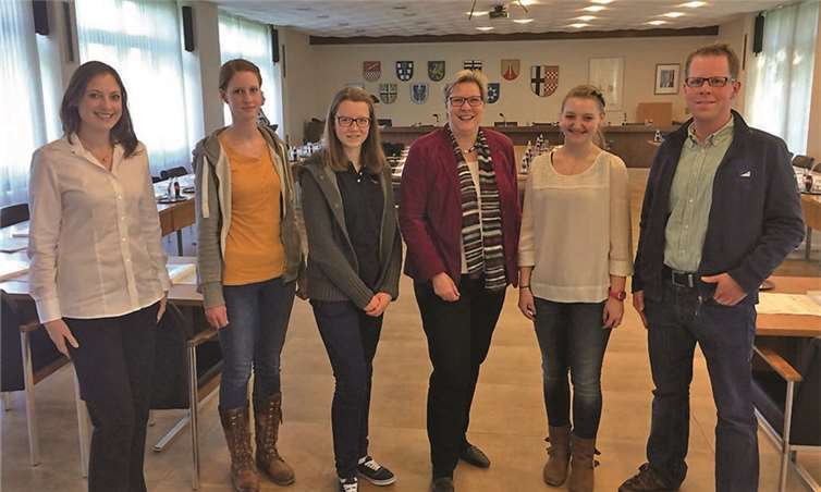 v. l. n. r.: Kathrin Klein, Caroline, Mareike, Petra Kalkbrenner, Celine, Markus Heimbach. Privat