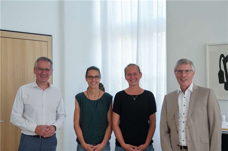 v. li.: Hendrik Hering, Ines Noll (Nabu Stiftung) Cosima Lindemann (Nabu Landesvorsitzende RLP) und Umwelstaatssekretär Dr. Erwin Manz. Foto: Büro Hendrik Hering, MdL