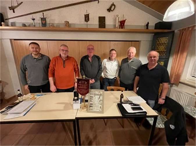 v. li.: Torsten Wehlitz, Georg Kohl, Ehrenvorsitzender Frank Anhäuser, Uwe Klein, Manfred Lanz & Jörg Kley. Fotos: privat