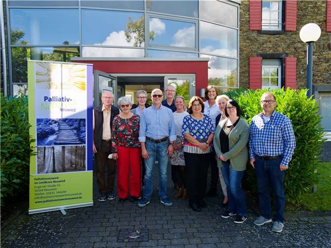 (v. li.) Ulrich Heinen Carina Wichmann, Mechthilde Neuendorff, Achim Krokowski, Dr. Ingo Hannes, Dr. Ingrid Stollhoff, Dr. Jutta Himanek, Dr. Silvia Brathuhn, Verena Krings-Ax, Meike Ridder und Gerhard Wermter.