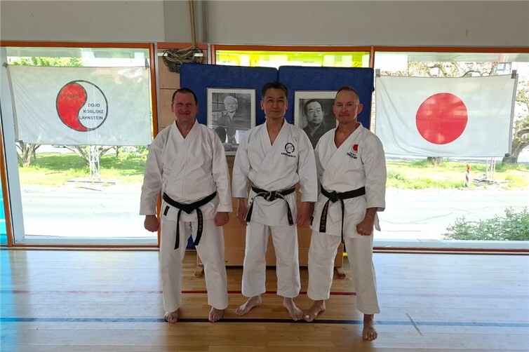 v.L.n.R. G.Bögeholz,Akita-Sensei,T.Schladt