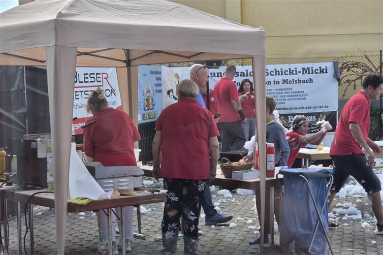 Funken Kinder-Fest in Neuwied begeistert mit großer Schaumparty und Familienprogramm