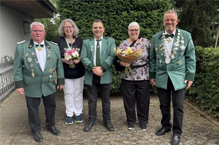 vl. 1 Vorsitzender Holger Mack, Eva Schütz, 2. Vorsitzender Mike Lüdtke, Gabi und Hermann Simonis.