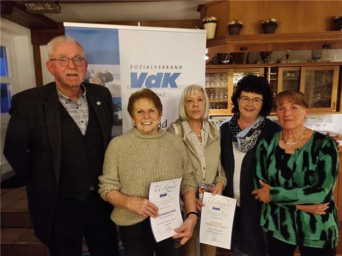 (v.l.) 1. Vorsitzender Walter Frohneberg, Ursula Schlosser, Gisela Wessel, Eva Baldus und Karin Schnug.  Foto: privat