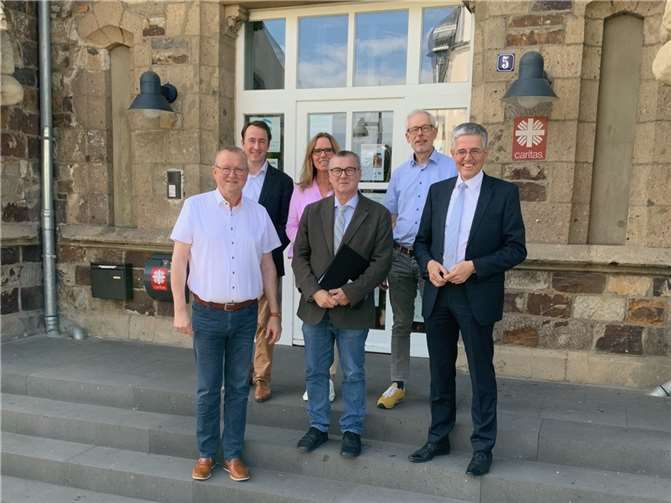 (v.l.) Achim Juchem (stellv. Vorsitzender), Christian von Wichelhaus, Siglinde Hornbach-Beckers, Dr. Alexander Saftig (Vorsitzender), Richard Stahl und Karl-Josef Esch.  Foto: Christiane Böttcher