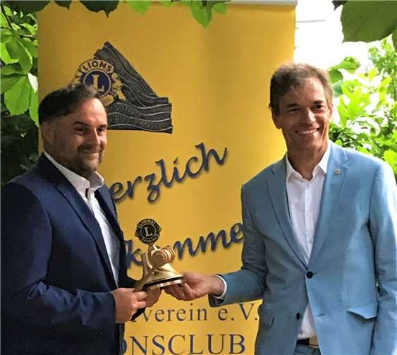 (v.l.) André Balmes neuer Präsident und Dr. Hans-Christoph Göbel, scheidender Präsident. Foto: privat