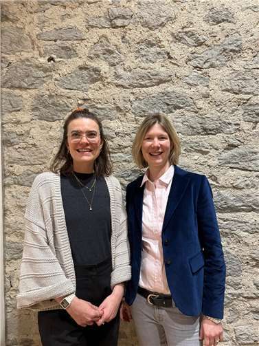 (v.l.) Andrea Steinbach und Jenny Groß.  Foto: Marcel Willig