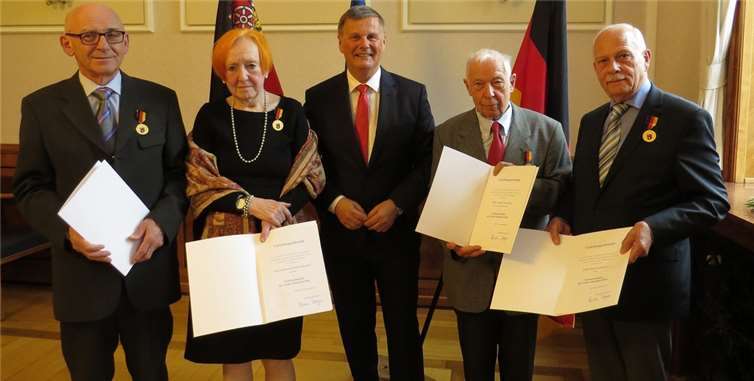 Ehrenamtliches Engagement in der SGD Nord gewürdigt (v.l.) Anton Wypior, Charlotte Fichtl-Hilgers, Dr. Ulrich Kleemann, Herbert Buchner und Dieter Borgolte. Foto: © SGD Nord