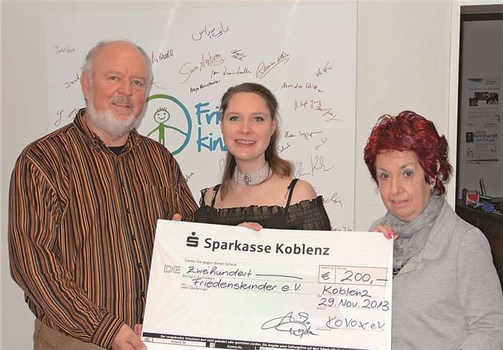 v.l. Bernd Wangelin, Annika Woyda und Karin Meyer.PSM