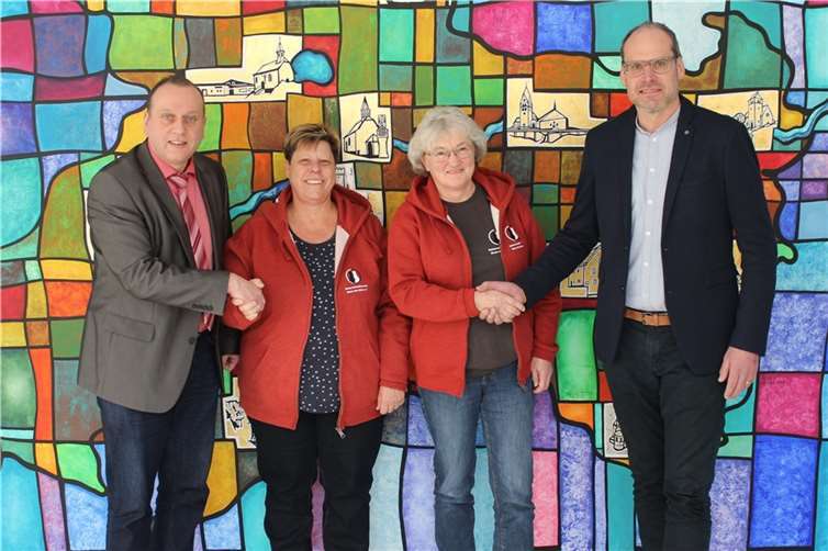 (v.l.) Bürgermeister Johannes Bell, Vorsitzende Andrea Brezina, Stellvertreterin Silvia Reither und Fachbereichsleiter Alexander Bell.  Foto: VG Brohltal